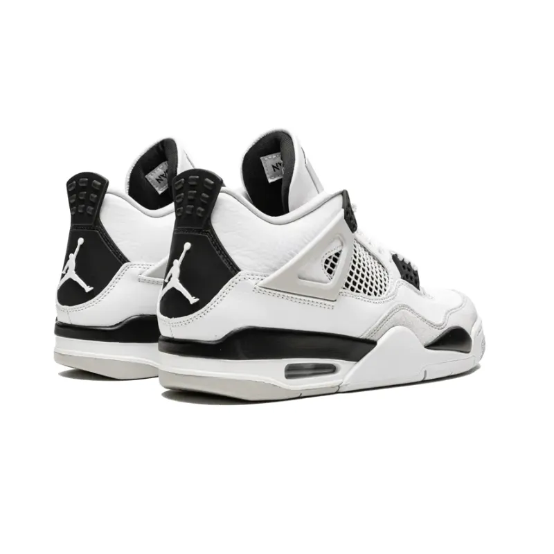 Air Jordan 4 Military Black