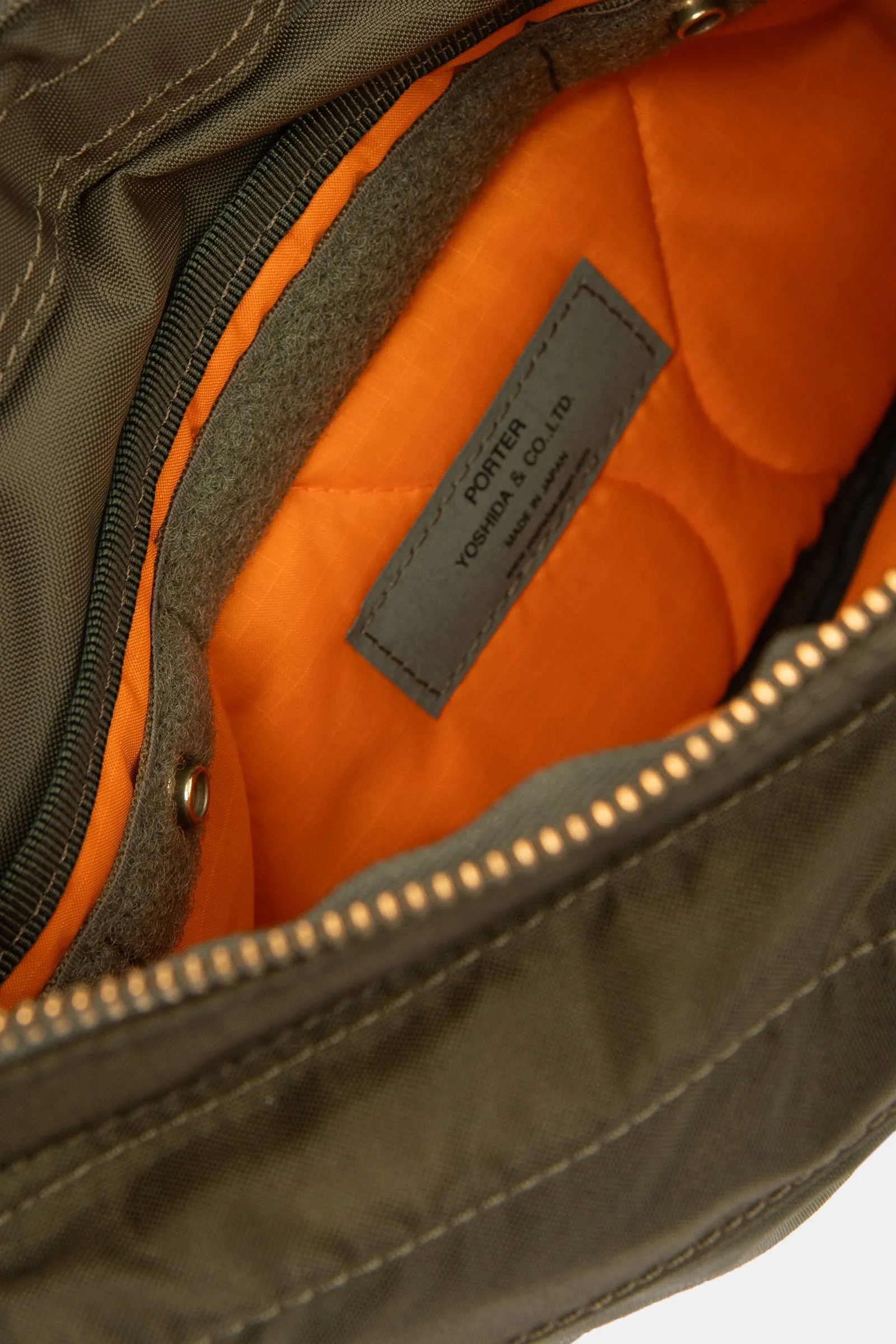 FORCE SHOULDER BAG