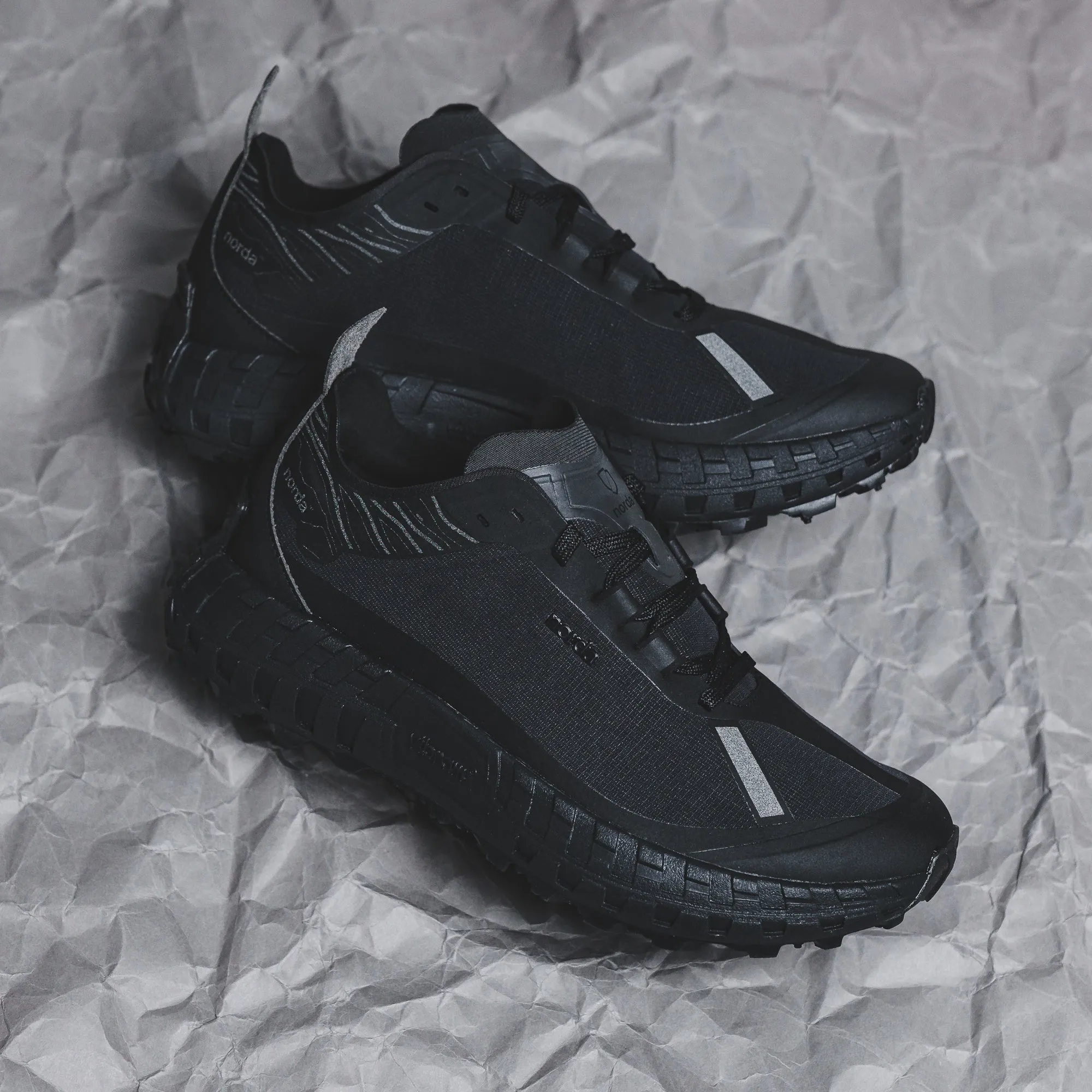 Norda Men 001 Stealth Black